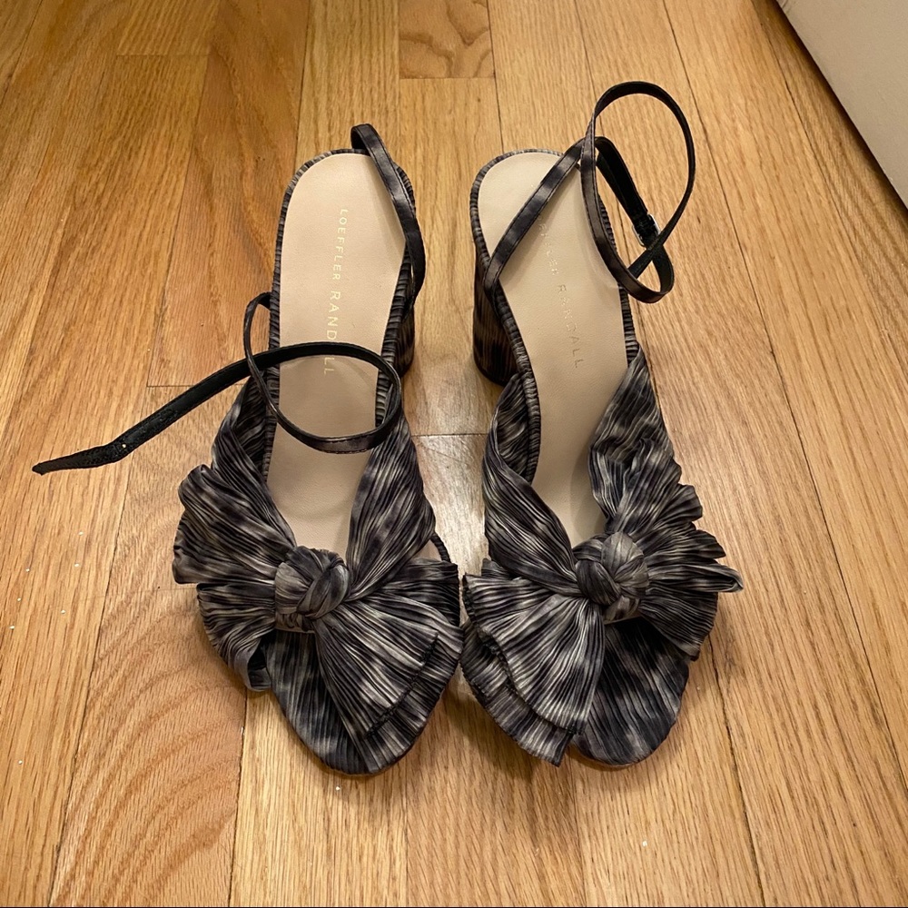 Loeffler Randall Camellia Sz 7.5